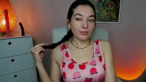 Megan online show from November 14, 8:25 am