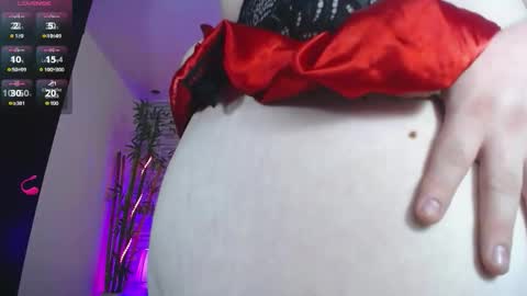 kira online show from March 6, 9:54 pm