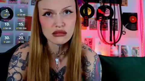 sugarsoot online show from July 7, 5:43 am
