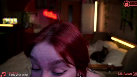 Snapshot of suk_ki chatting on December 12, 3:16 pm Lika ginger Jessy blond online show from December 12, 3:16 pm