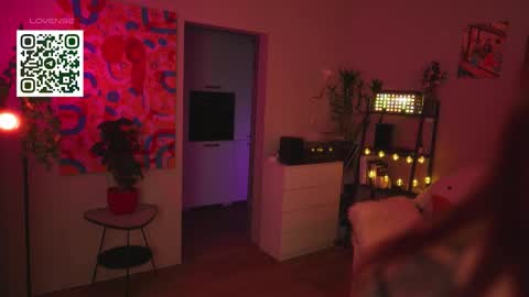 Snapshot of suk_ki chatting on October 9, 3:21 am Lika ginger Jessy blond online show from October 9, 3:21 am