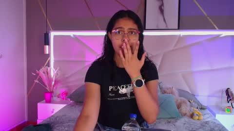 SUKI online show from March 8, 1:04 pm