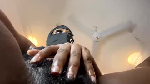 maskedtemptress online show from November 30, 5:00 am