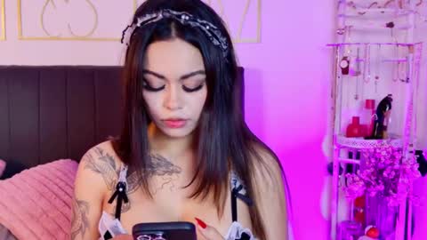 Snapshot of summer_holiday chatting on September 10, 2:11 am OnlyFans summer holiday online show from September 10, 2:11 am