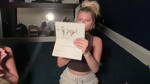 summerclarke2 online show from October 10, 8:14 pm