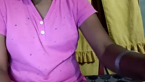 sunali_jain03 online show from July 16, 1:05 pm