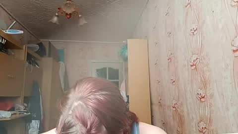 sungpiggott online show from April 19, 9:09 am