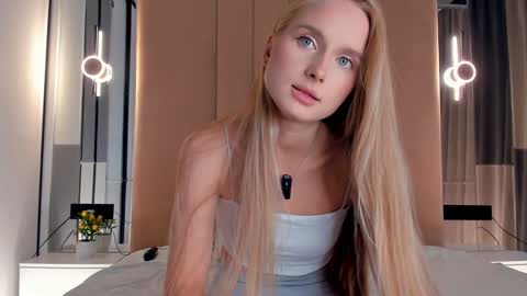 Selena or Just LenaI try to be myselfBEST PATTERN 15TK  25TK 100TK 252TK online show from December 16, 4:45 am