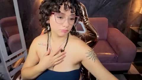 sunny2_b online show from November 14, 1:22 pm