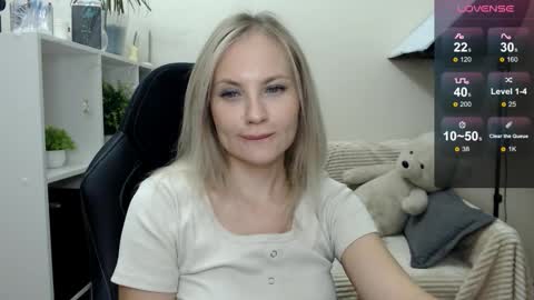 Naomi online show from October 24, 2:40 am