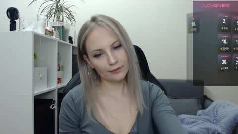 Naomi online show from January 27, 8:07 pm