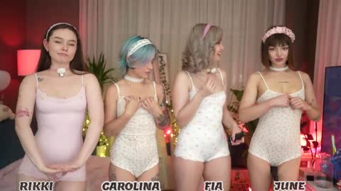 Snapshot of sunnyfia chatting on September 26, 12:52 am Fia - TG - Mia - Alice - online show from September 26, 12:52 am