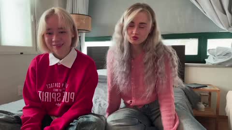 Fia  -  TG -  Mia -  Alice -  online show from March 11, 2:38 am