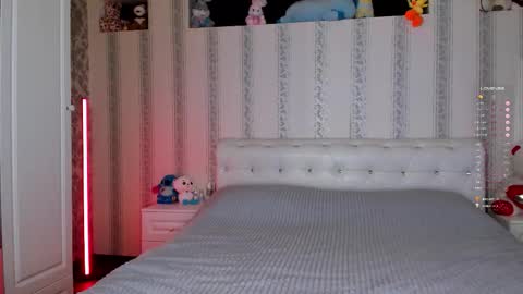 Sunny online show from November 6, 3:51 pm