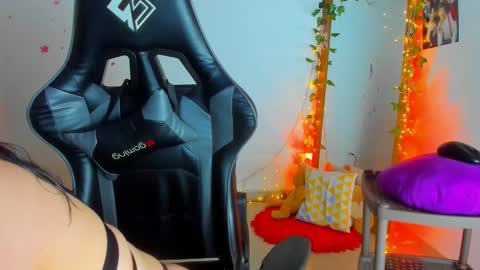 Dani online show from October 1, 6:57 pm