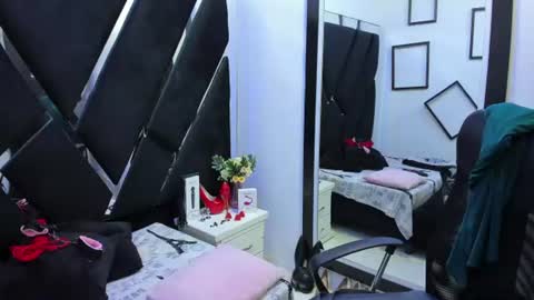 Susana Flame online show from July 14, 3:33 am