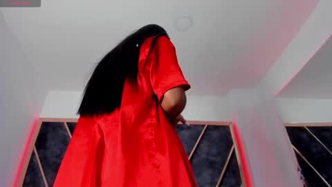 susanahenao online show from October 7, 7:07 pm