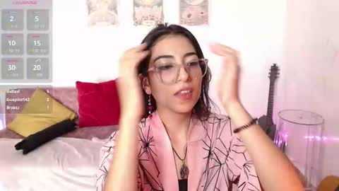 Susana hendrix    online show from December 15, 8:14 pm