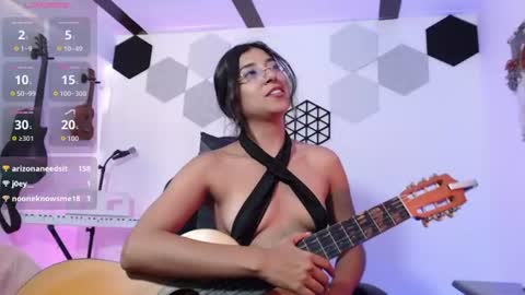 Susana hendrix    online show from July 29, 8:53 pm