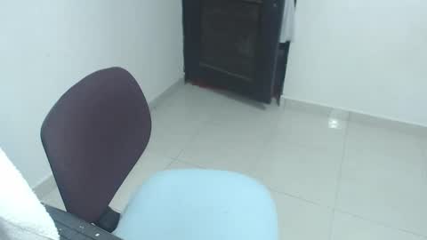 Snapshot of susanleroy chatting on March 6, 9:14 am susanleroy online show from March 6, 9:14 am