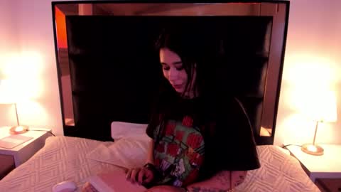 Snapshot of susanvilla chatting on October 8, 10:58 pm susanvilla online show from October 8, 10:58 pm