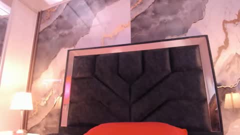 susanvilla online show from February 24, 9:13 pm