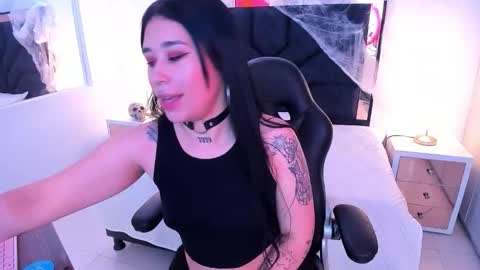 Snapshot of susanvilla chatting on October 20, 7:39 pm susanvilla online show from October 20, 7:39 pm
