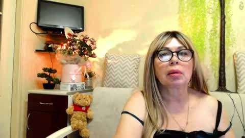 SusiexNoreen online show from June 20, 2:26 am