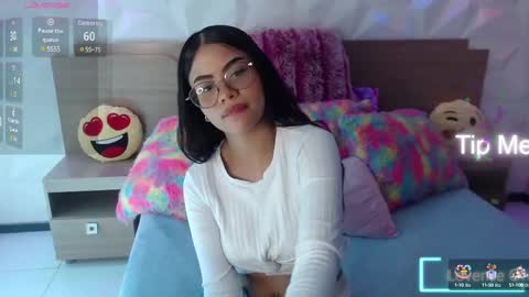 Snapshot of sussan_love01 chatting on February 24, 2:36 pm Susan online show from February 24, 2:36 pm