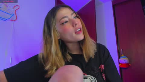 Susy  online show from February 7, 3:55 am