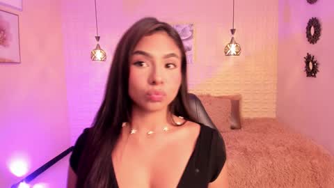 sussy_sweet4u online show from December 17, 10:19 am