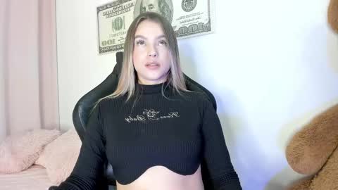 Snapshot of suzan__cooper2 chatting on September 28, 2:29 am suzan__cooper2 online show from September 28, 2:29 am