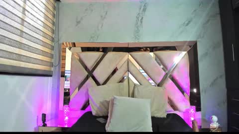 Suzy online show from February 19, 11:54 am