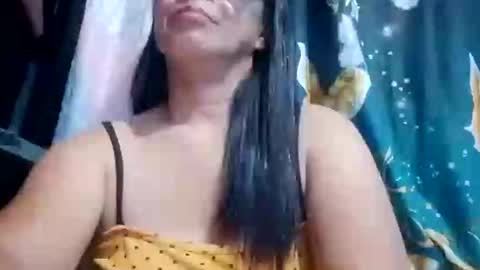 suzzie_hot online show from March 18, 1:38 pm