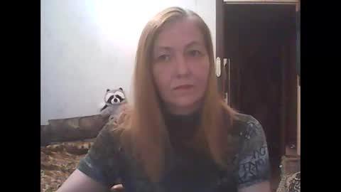sweet4blonde609 online show from November 13, 12:26 pm