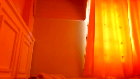 sweet52537 online show from December 18, 12:10 pm