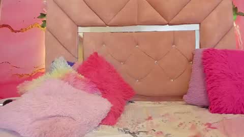 sweet__luna__ online show from July 16, 11:15 am