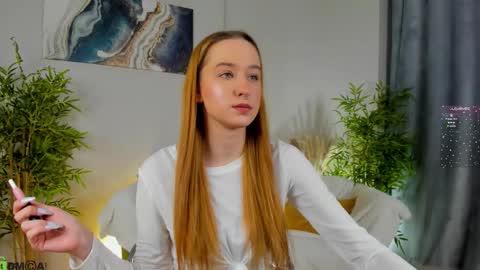 Monica  GTM 3MoTuWeFrSa 500pm-1000pm  online show from November 24, 1:40 am