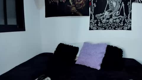 Snapshot of sweet__natashaa chatting on October 12, 11:18 pm Natasha independent modelo online show from October 12, 11:18 pm