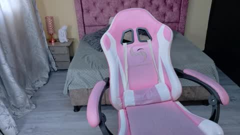 sweet__thang online show from December 15, 9:09 pm