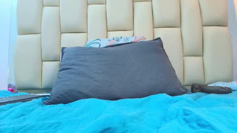 Amye  online show from November 11, 8:28 pm