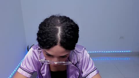 Anie online show from December 22, 3:55 am