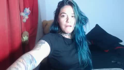 Bubbles online show from June 8, 11:26 pm