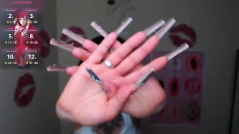 Snapshot of sweet_cherryg chatting on October 10, 12:32 pm Ivy online show from October 10, 12:32 pm