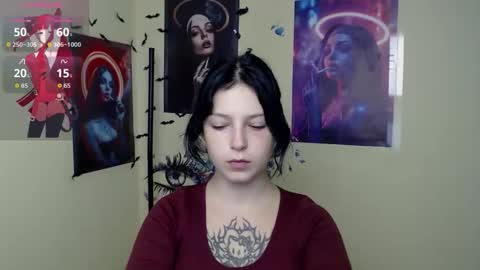 Snapshot of sweet_cherryg chatting on October 9, 12:20 pm Ivy online show from October 9, 12:20 pm