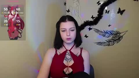 Snapshot of sweet_cherryg chatting on January 5, 4:59 pm Ivy online show from January 5, 4:59 pm