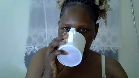 sweet_dori33 online show from July 4, 7:04 am