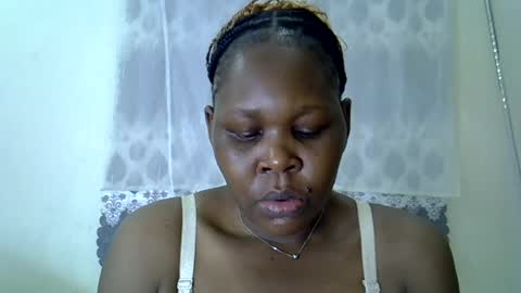 sweet_dori33 online show from July 13, 12:00 am