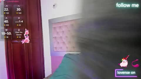  emmili  online show from March 18, 12:21 pm