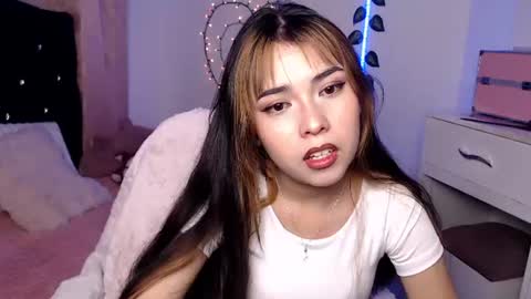 Hannah online show from July 22, 3:29 am